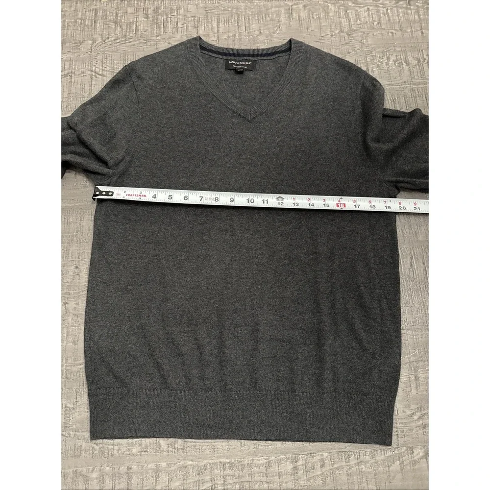 Banana Republic Dark Gray Sweater Cotton Cashmere Silk Blend Men's V Neck Sz Med